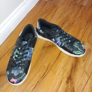Floral & black tennis shoes